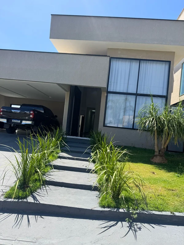 ?? Casa nova, moderna e localização privilegiada dentro do condomínio?? Informaç...