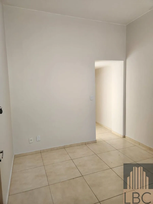 Descubra um apartamento acolhedor e prático na melhor localização do ASA NORTE, ...