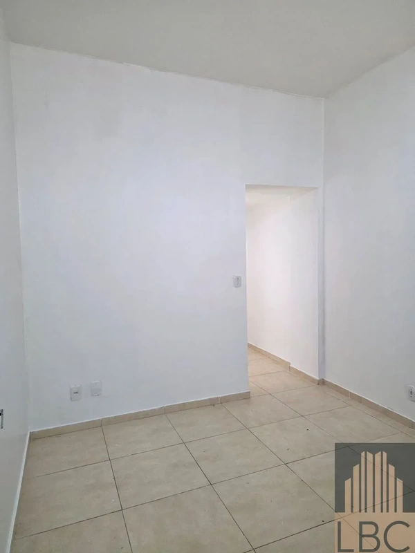 Descubra um apartamento acolhedor e prático na melhor localização do ASA NORTE, ...