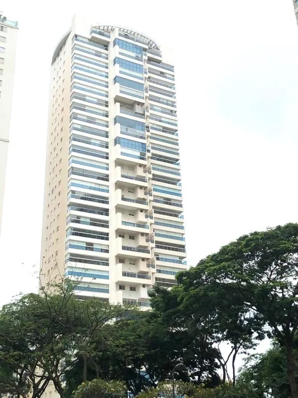 Apartamento 3 Suítes MOMENT LIVING SQUAREapartamento tipo com 169m², 3 suítes pl...