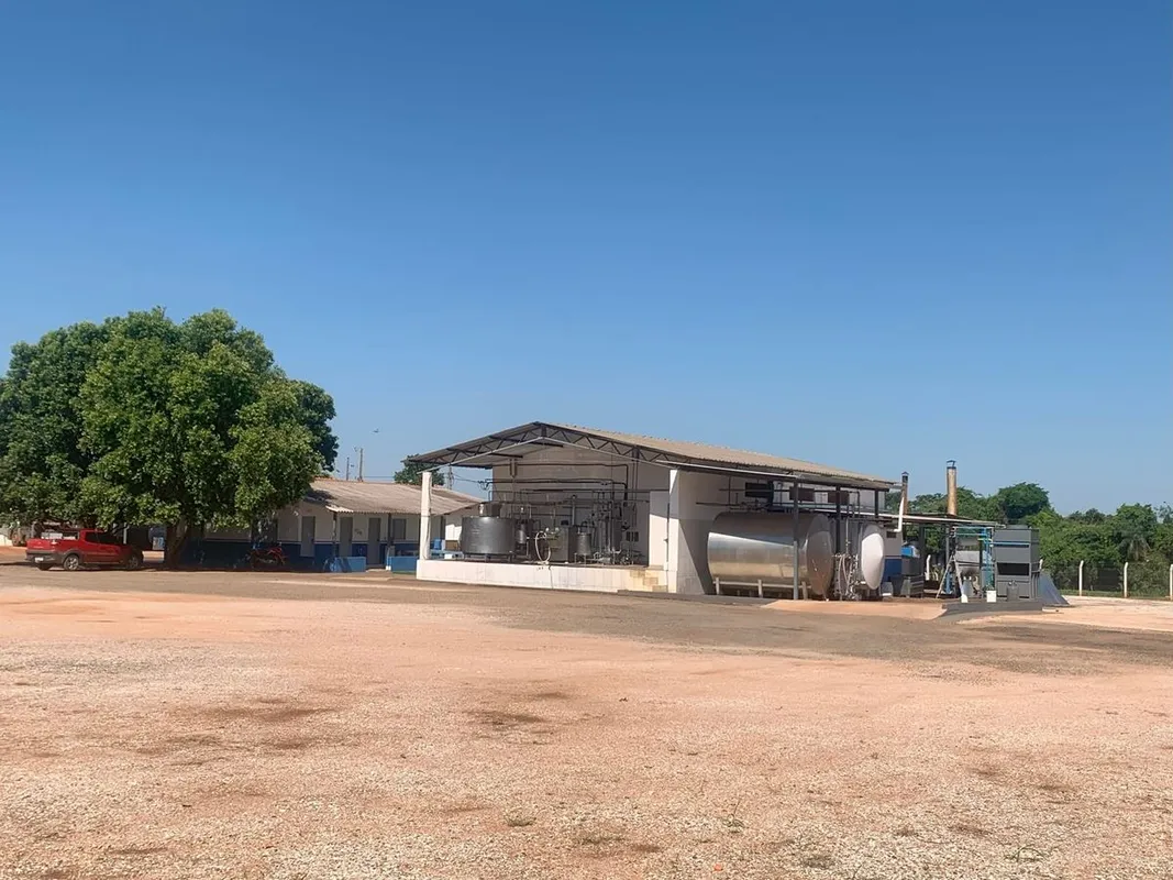 Laticínio completo em pleno funcionamento. - CIE Ativo; - Galpão de produção. - ...