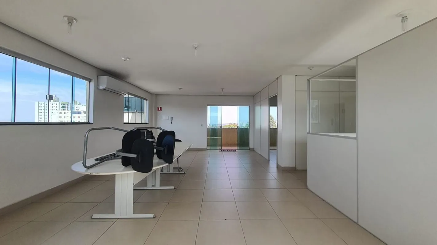 Sala com excelente localizacao, proxima ao Buriti Shopping, Avenida Rio Verde, a...