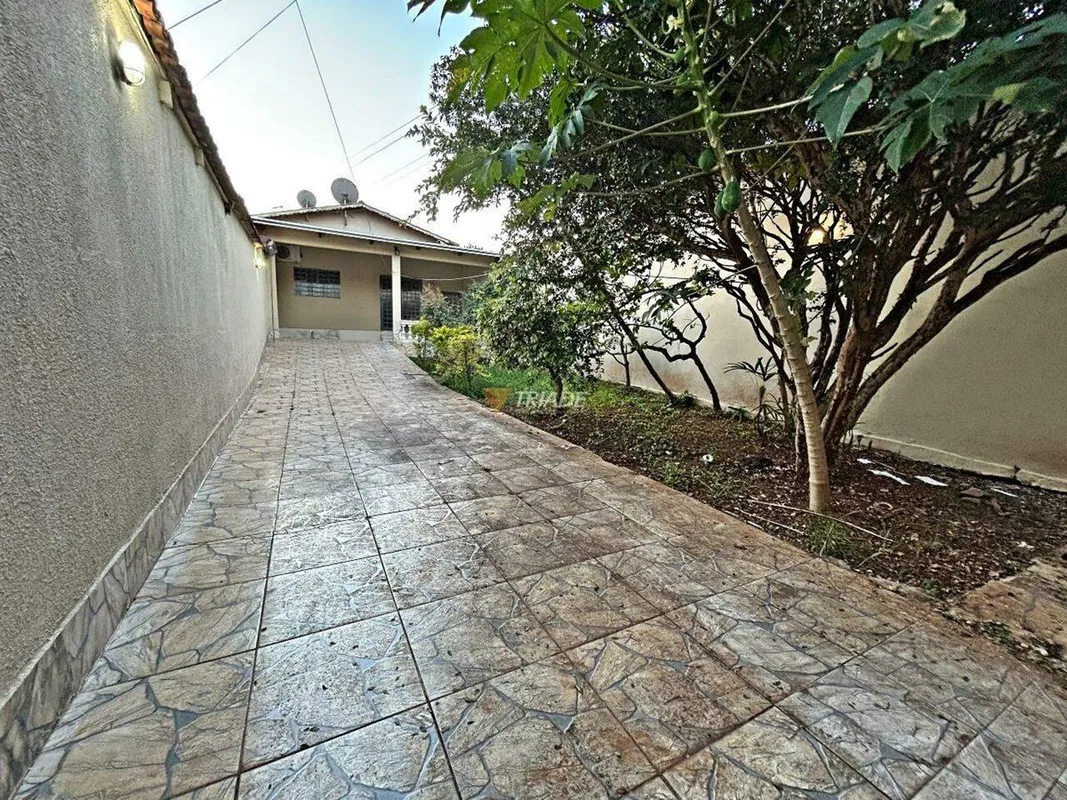 Se você busca uma casa aconchegante, funcional e com espaço externo para aprovei...