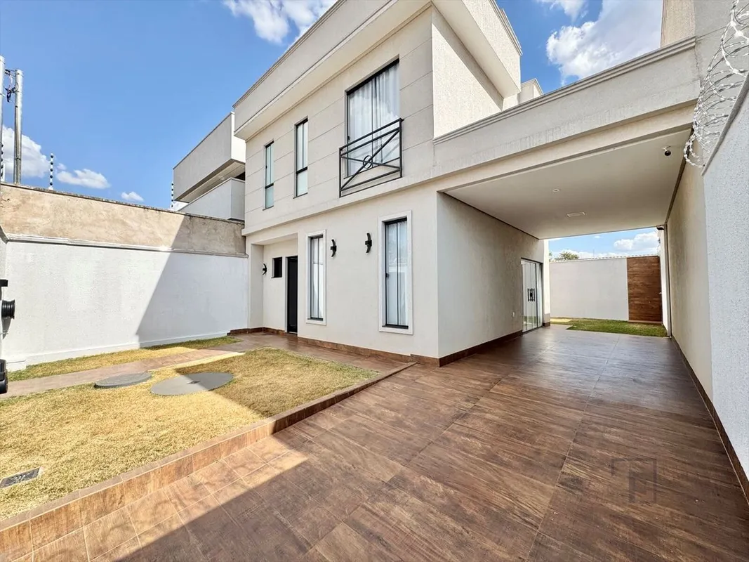 Lindo sobrado com 3 quartos sendo uma suíte a vendaBairro Jardim Mariliza Imóvel...