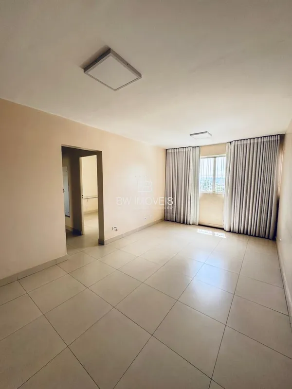 Edifício Residencial localizado na divisa do Setor Universitário com a Vila Nova...