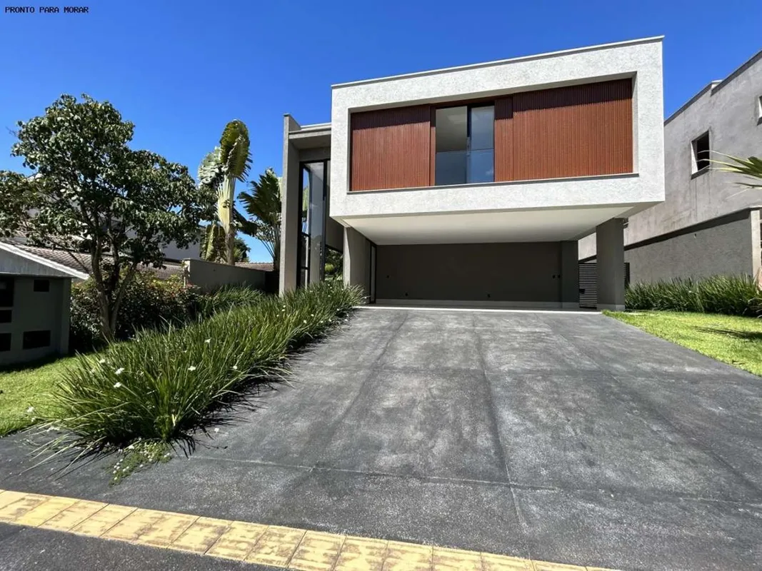 SOBRADO ALPHAVILLE IPÊS Qd. AH3 Lt. 01B (400m da portaria) Avenida Catleia Alpha...