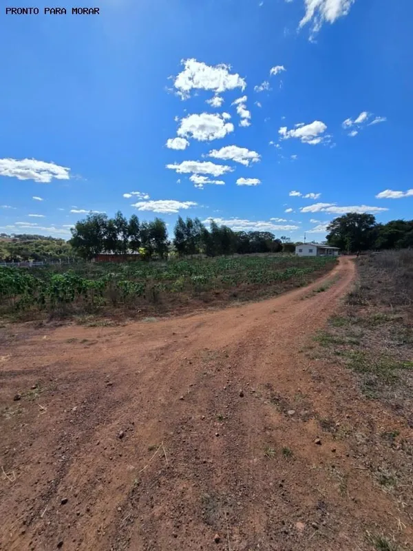ÁREA RURAL HIDROLÂNDIA (6 km da BR-153, fácil acesso) Área 5 HECTARES (1,0331 al...