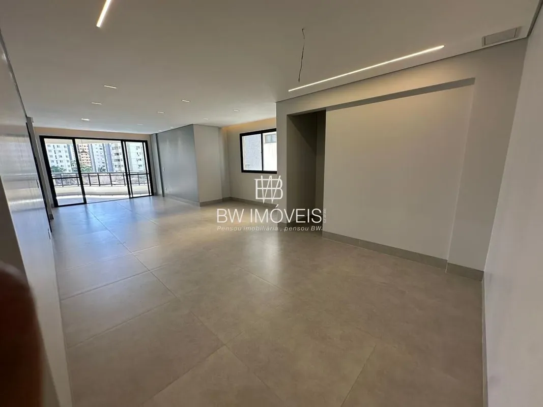 Apartamento Reformado à Venda no Setor Bueno - 178 m² | 4 Quartos | 3 SuítesApar...