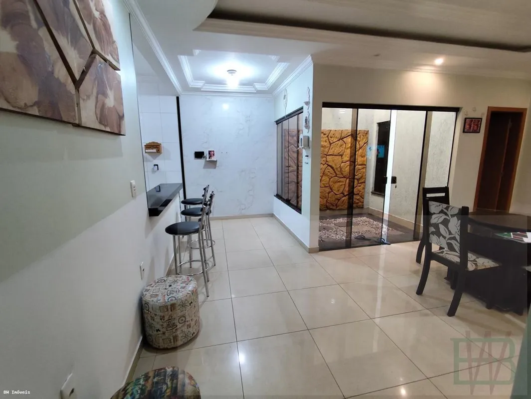VENDO!! Casa 3Q sendo 1 suíte, na melhor localização do Residencial Canadá, ao l...