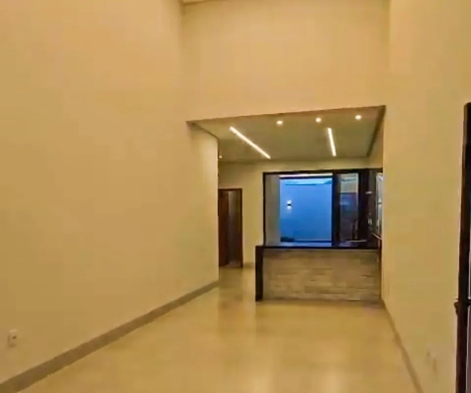 Casa de 142 mÂ² com 03 quartos, sendo 01 suÃ­te, cozinha integrada com ilha, sal...