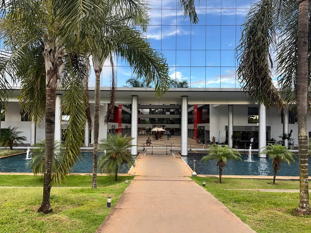 Parque Brasília – Paulo Octávio | Próximo ao TJDFTExcelente sala comercial em um...