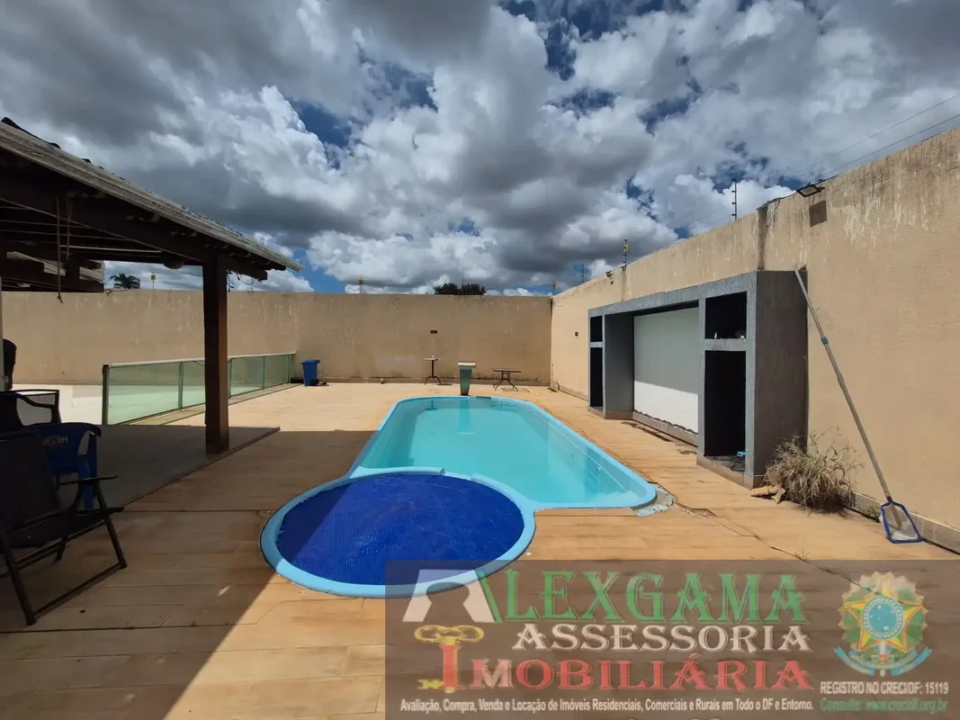 ALEX GAMA VENDE - Casa com Edícula na Ponte Alta Norte no Condomínio Residencial...