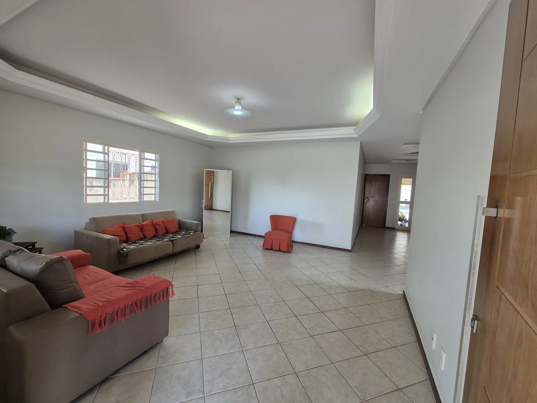 Descubra a sua nova casa no melhor endereço do Jardim Botânico: o Condomínio Par...