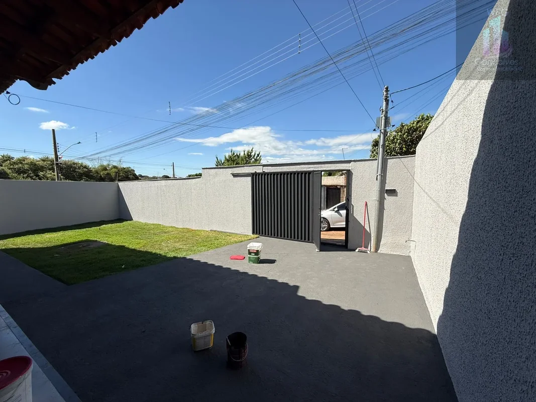 CASA 2 QUARTOS SUITE SEMI NOVA 100 MTS DO PAROQUIA SANTA TEREZINHACASA MODERNA N...