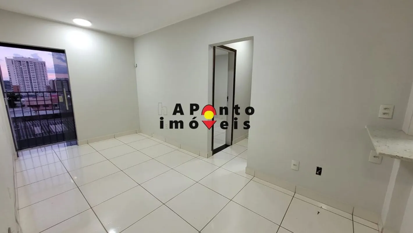 hAPonto Imóveis VENDE:Excelente apartamento de quarto andar, recém reformado, em...