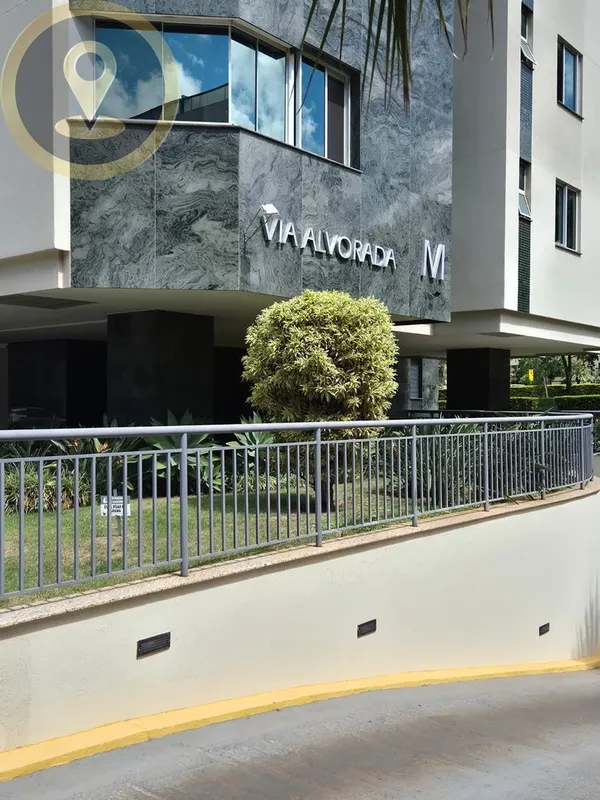 LINDO APARTAMENTO, SALA PARA 3 AMBIENTES COM VARANDA INTEGRADA, LAVABO, 4 QUARTO...