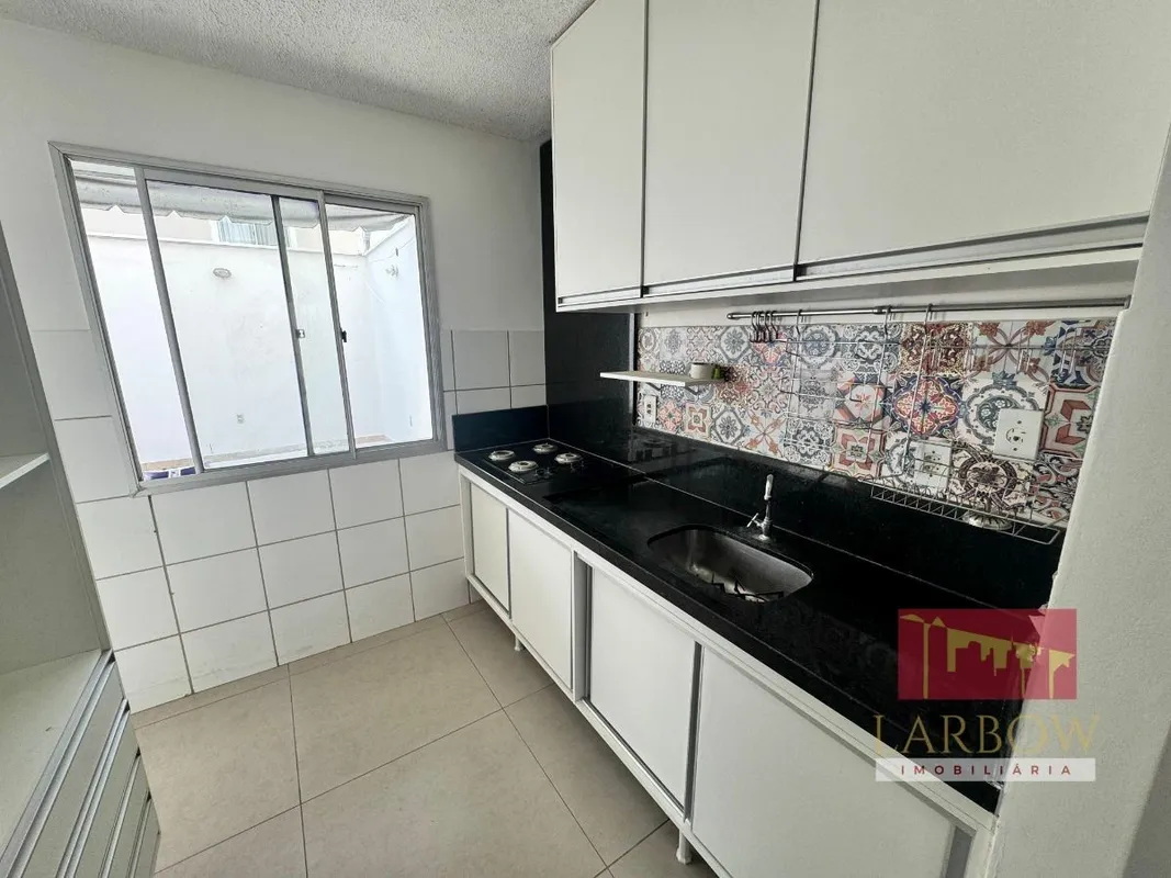 ID195Ótima casa para locação na melhor quadra do Jardins MangueiralA casa conta ...