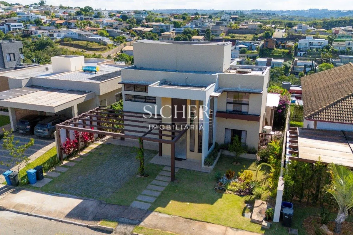 Casa com 4 quartos, habite-se averbado e vista livre e definitiva no condomínio ...