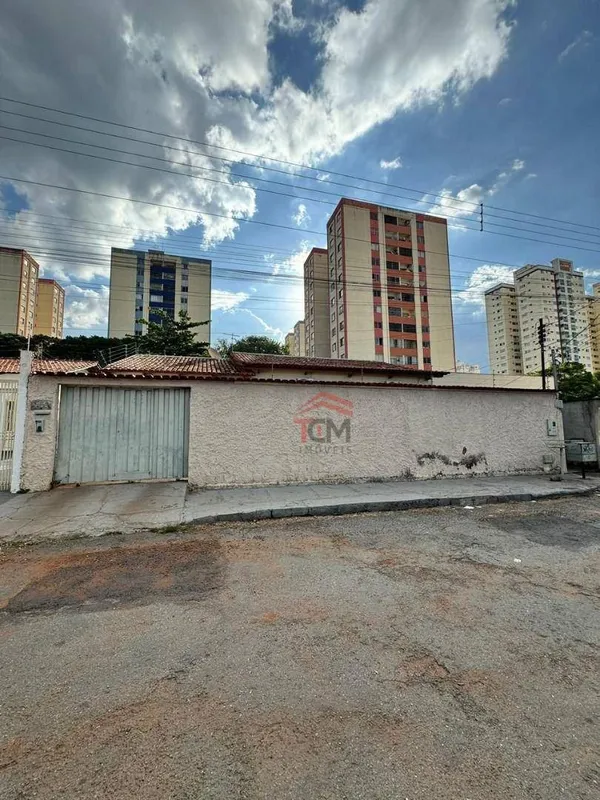 Terreno 430,50 MTSÁrea construída 146 metros quadrados.3 quartos sendo 1 suite.S...