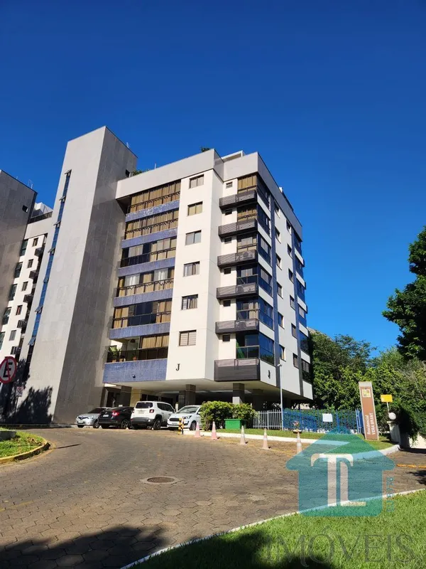 EXCELENTE APARTAMENTO, ARMARIOS E MOVEIS TERRA PROJETADOS, ACABAMENTO DE PRIMEIR...