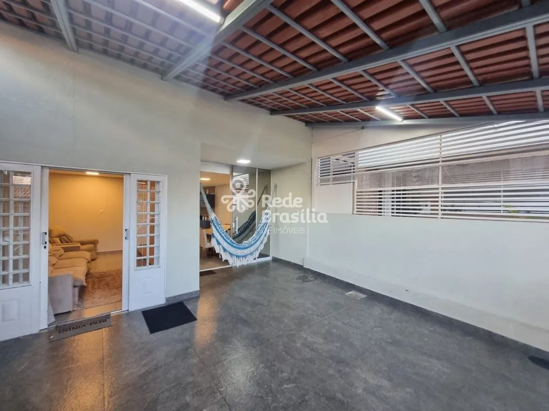 Excelente casa reformada à venda no Núcleo Bandeirante!Ideal para sua família, e...