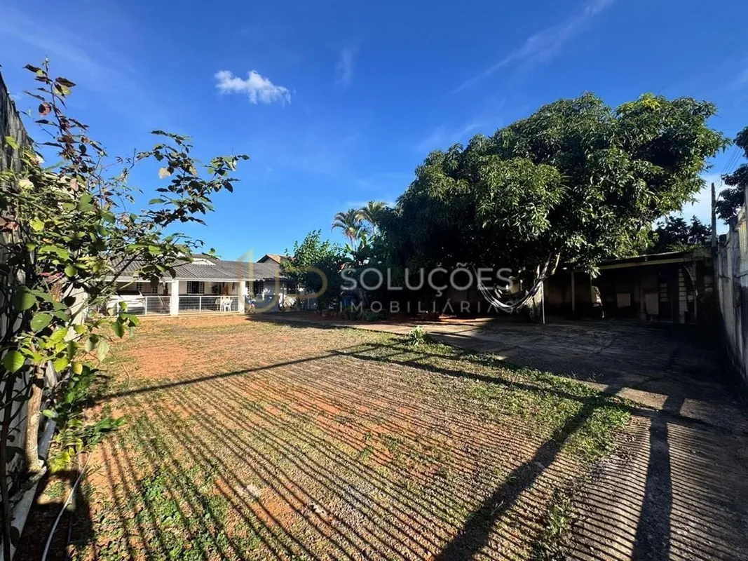 3 Quartos | 2 Banheiros | 2 Vagas | Terreno: 450m² | Construção: 110m² | R$738.0...