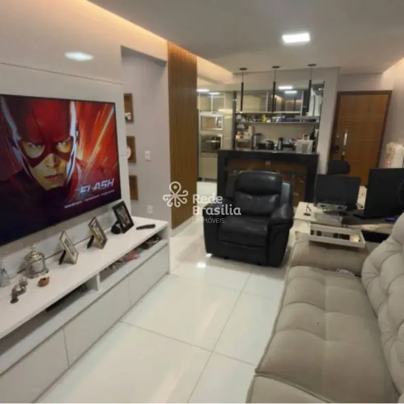 Apartamento totalmente MOBILIADO, com 80 m2 de área útil, na Quadra 207 Sul, 7o....