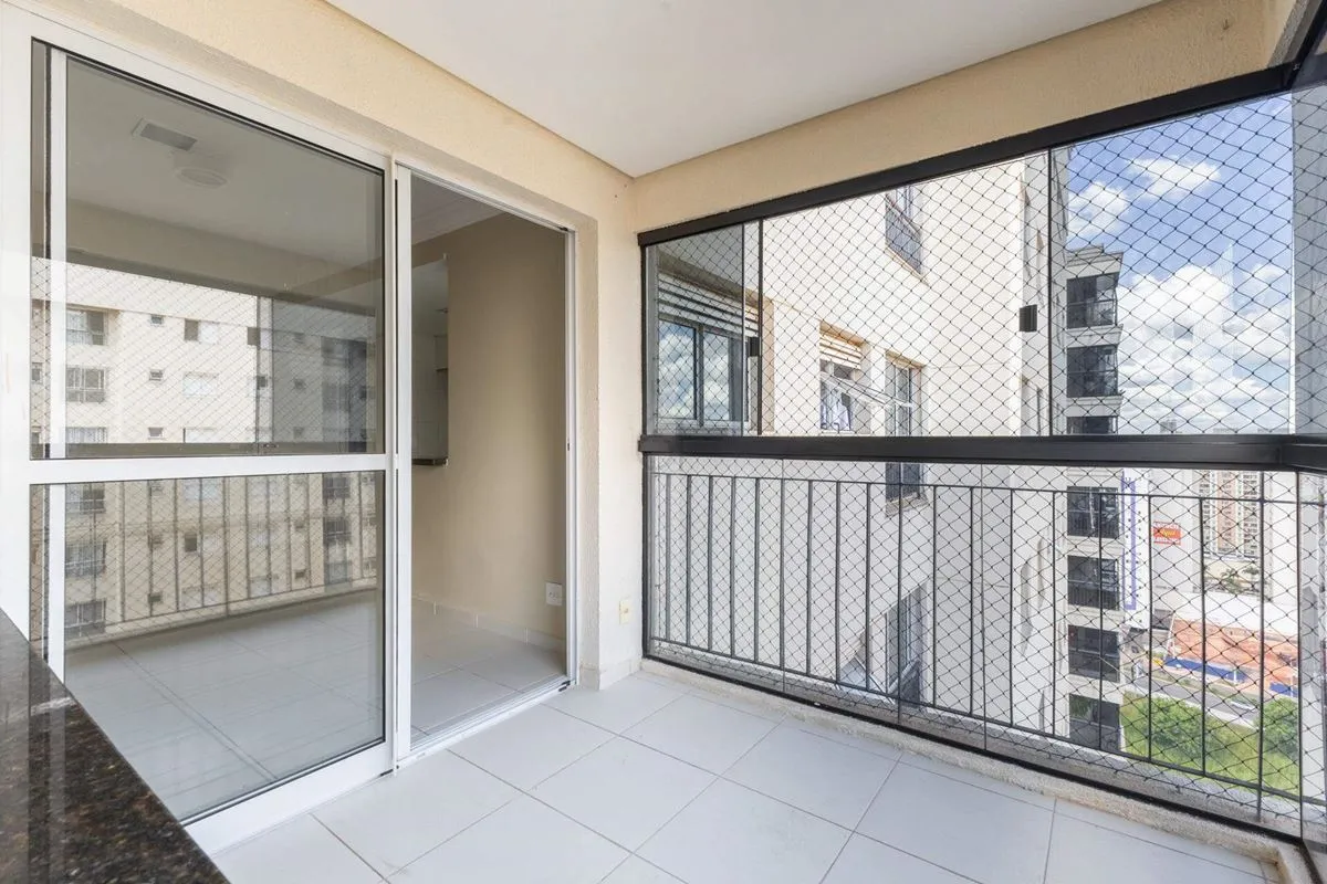 Acqua Village - Apartamento em andar alto, com varanda e vaga coberta.Localizado...
