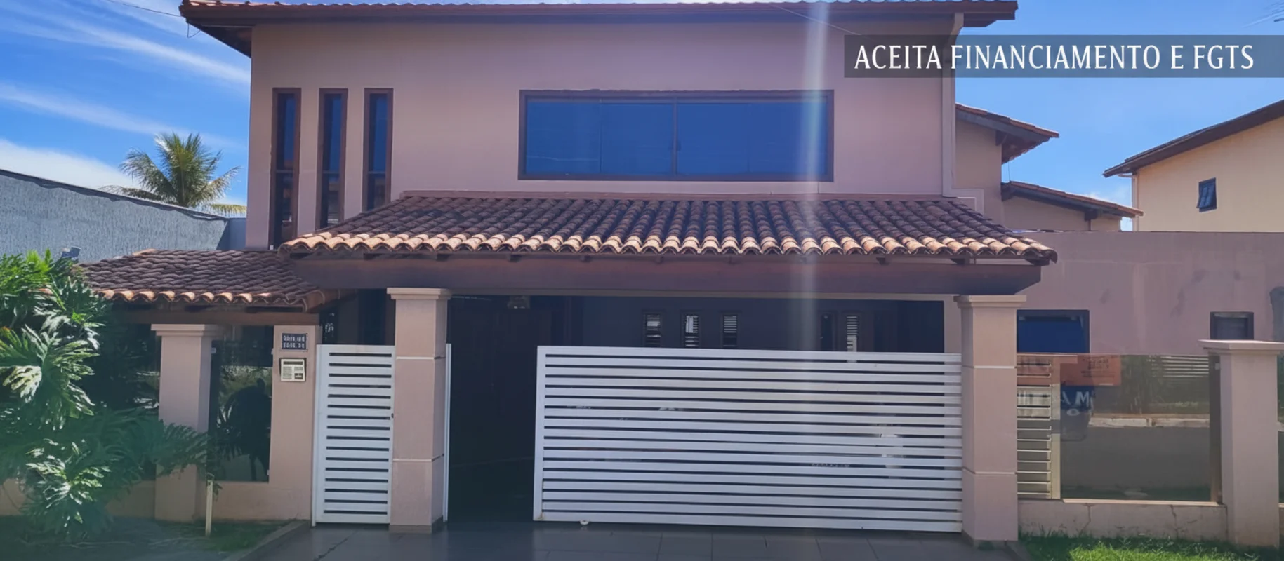 Descubra uma residência exclusiva no renomado Condomínio Mirante das Paineiras, ...