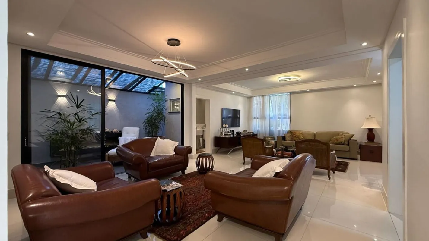 CASA TÉRREA MODERNA COM LAZER COMPLETO NO SOLAR DE BRASÍLIA II | CONFORTO, PRIVA...
