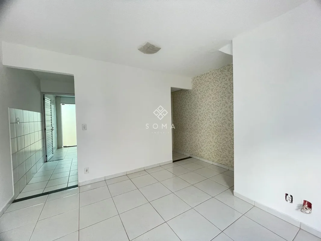 ESPECIFICAÇÕES DA CASA:- Sala ampla- Lavabo- Cozinha com bancada e armários plan...