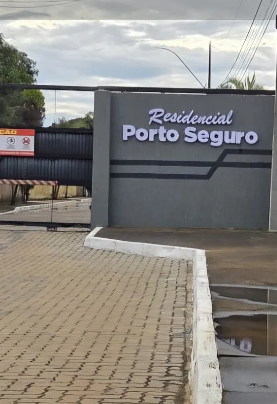 Casa Simples 3 Quartos na Ponte Alta. Residencial Porto SeguroAv BuritisLocaliza...