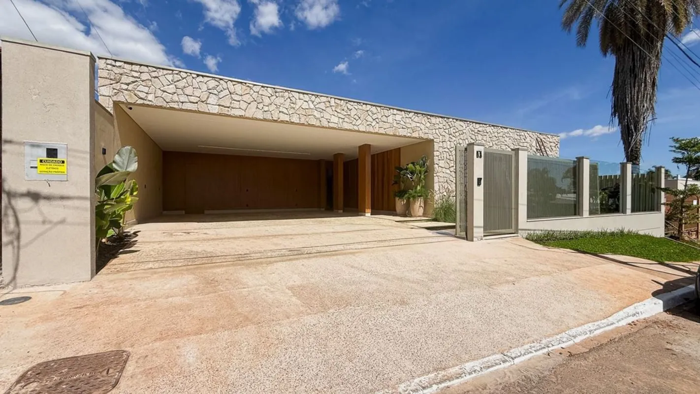 CASA MOLLEDO SHIS QI 17 LAGO SUL TÉRREA 4 SUÍTES + LAZER COMPLETO Existem casas ...