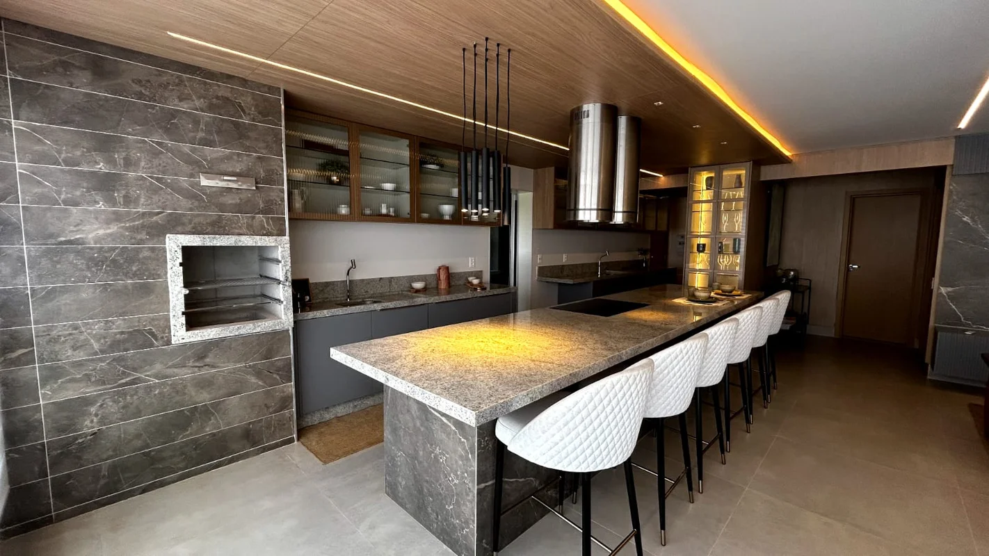 Descubra um apartamento exclusivo na Avenida PL 03, no bairro Park Lozandes, em ...