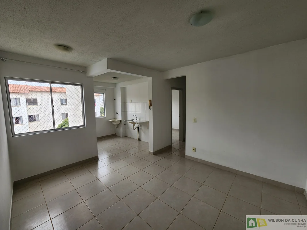 Apartamento 2 quartos de canto, quarto andar. Condomínio com área de lazer e por...