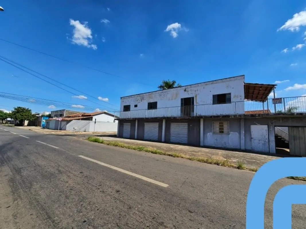 Sala comercial à venda no Parque Oeste Industrial, Goiânia - Ref. VM1454 Prédio ...