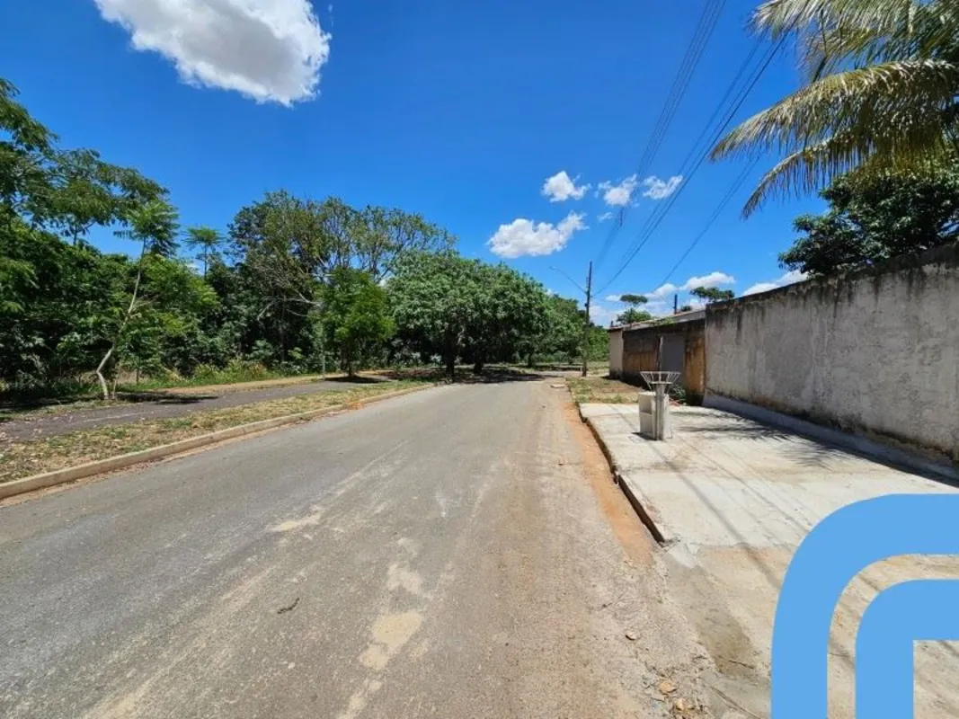 Sala comercial à venda no Setor Faiçalville, Goiânia - Ref. VM179 Casa sozinha n...