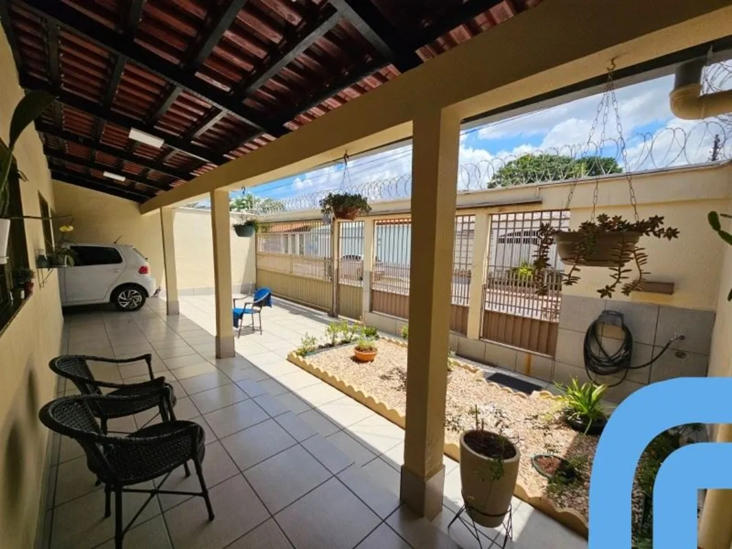 Sala comercial à venda no Parque Das Laranjeiras, Goiânia - Ref. VM199 Casa 5 qu...