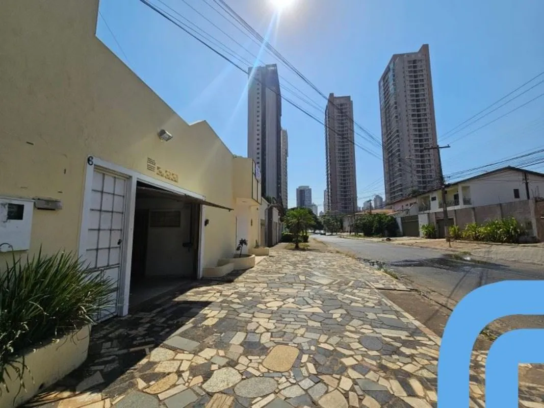 Terreno comercial à venda no Jardim América, Goiânia - Ref. VM486 Casa Sozinha n...