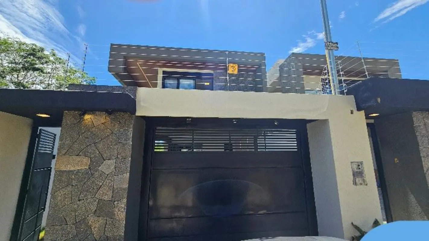 Sala comercial à venda no Jardim Atlântico, Goiânia - Ref. VR42 Vendo Sobrado - ...