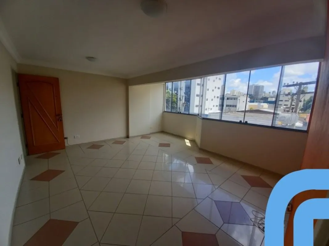 Apartamento com 76 m² de aluguel no Edifício Residencial Granada na Rua 18-A Apa...