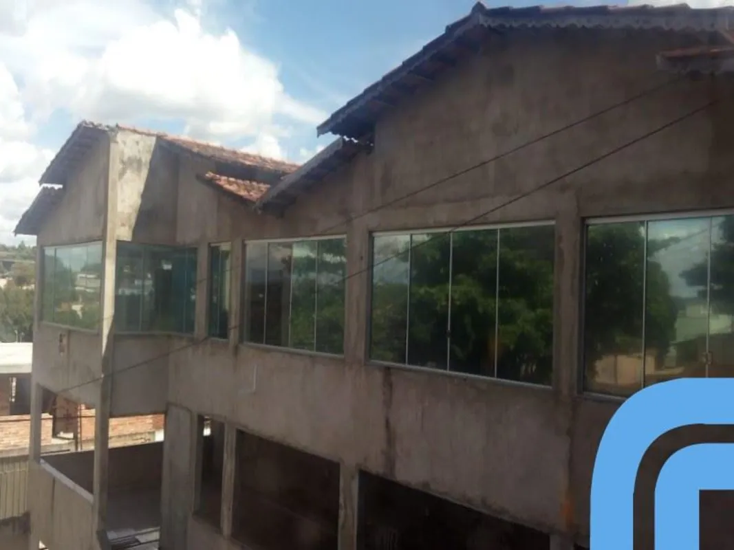 Sala comercial à venda no Vila Morais, Goiânia - Ref. V116 Sobrado na Vila Morai...