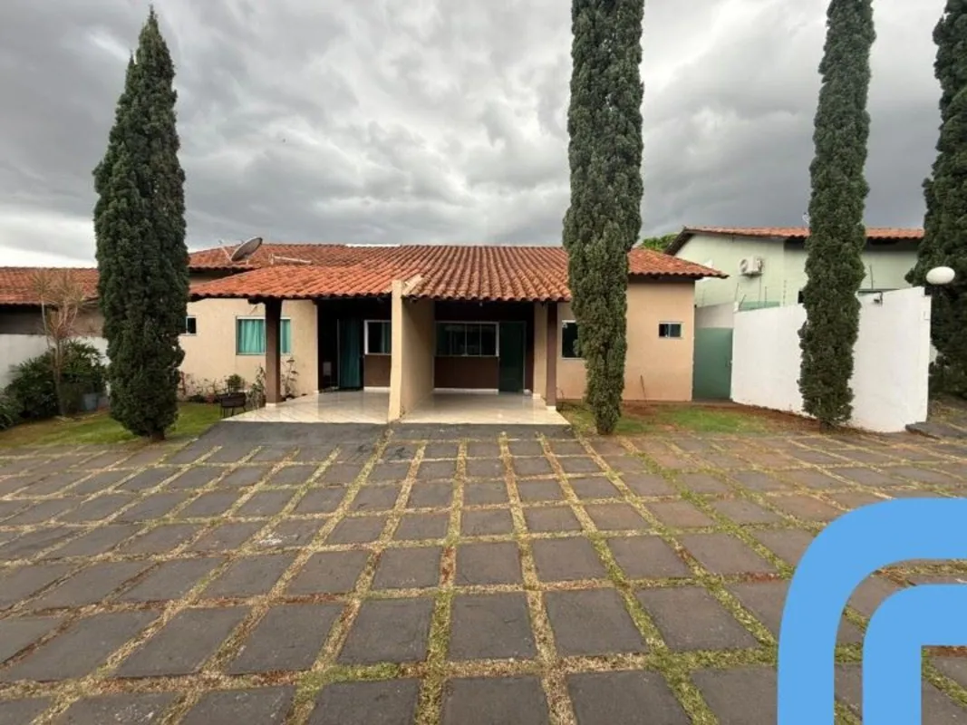 Casa de Condomínio à Venda no Jardim Petrópolis, Goiânia. Região do Mendanha. Ve...
