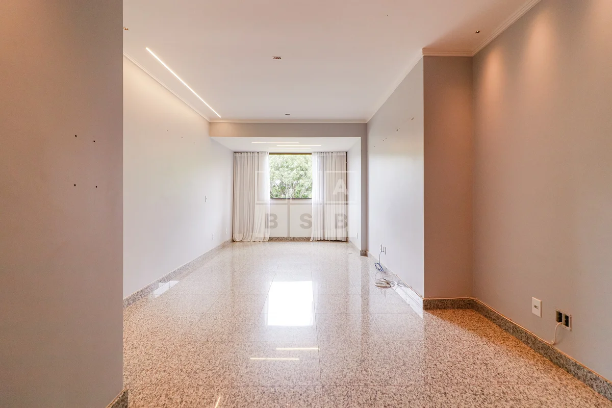 Apartamento à venda no Sudoeste:100m23 quartos, sendo 1 suíte2 vagasCondomínio f...