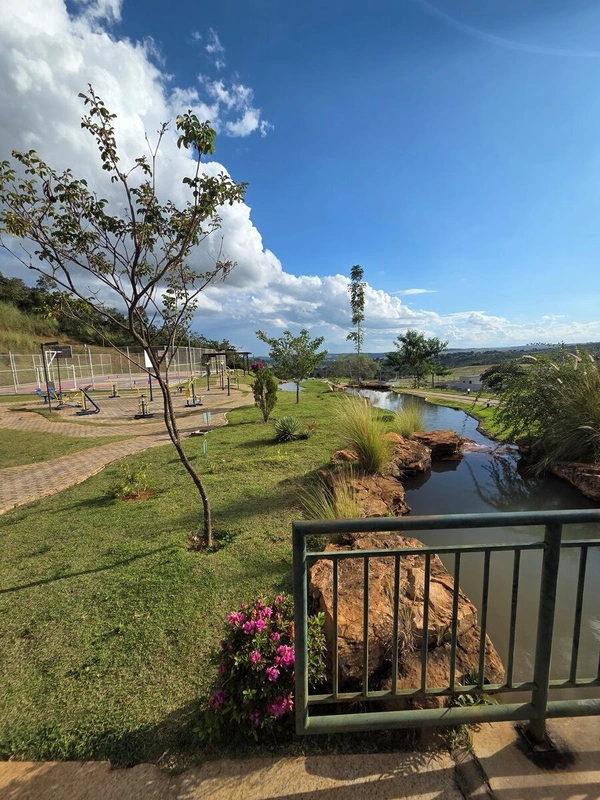 Lote no JARDIM BOTÂNICO EM VALPRAISO DE GOIÁS. - 250m²- ótima localização - plan...