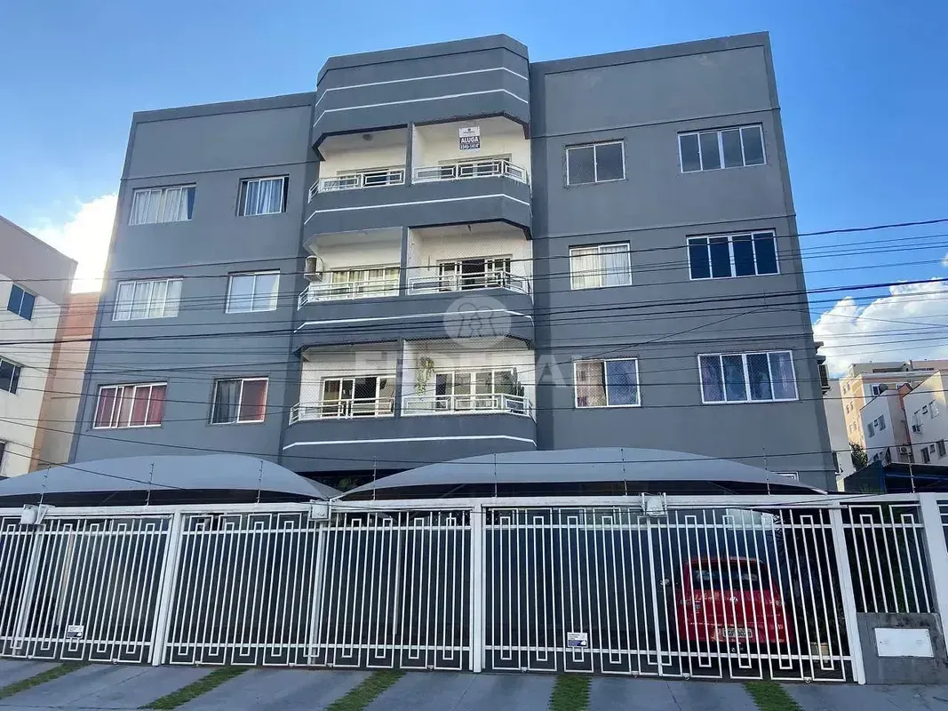 Apartamento com dois quartos, sala com sacada, banheiro social, cozinha (vai ser...