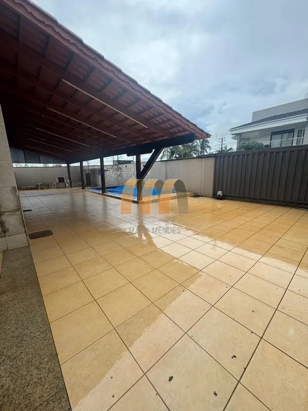 3 quartos sendo 1 suíte Cozinha CopaSala de TVDispensa 3 banheiros Lavanderia Ár...