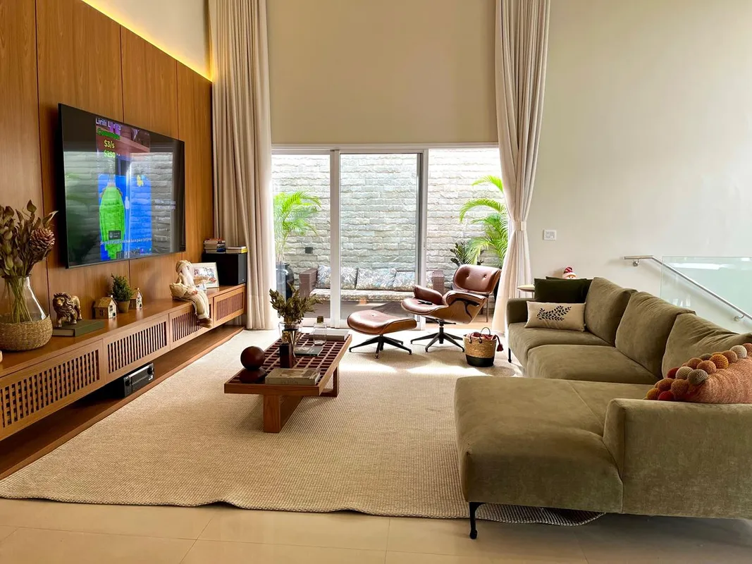 Sobrado no Jardins Valência265 m² de construção e 410 m² de lote3 suítes plenas,...