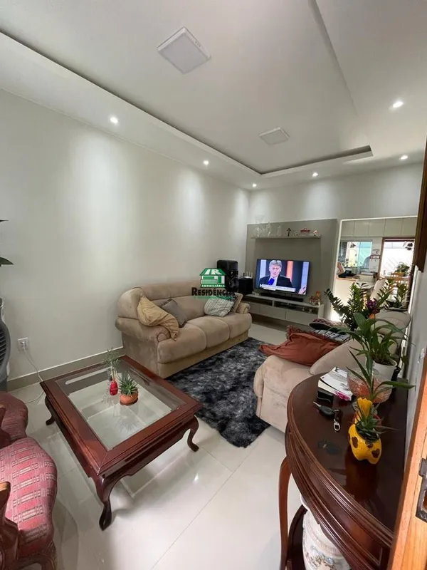 Vende-se belíssima casa no Residencial Campos do Jordão, com acabamento de alto ...