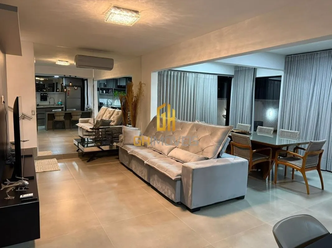 GH2409O sobrado possui - 4 quartos sendo 2 suítes - Sala - Cozinha completa em a...